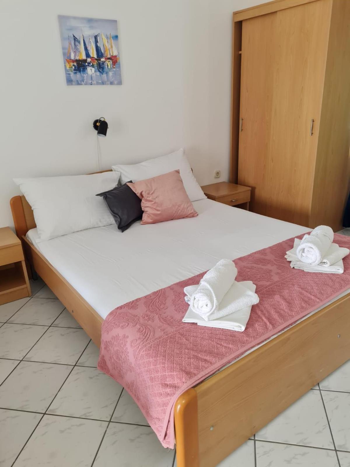 Iva Apartments Podaca Eksteriør billede